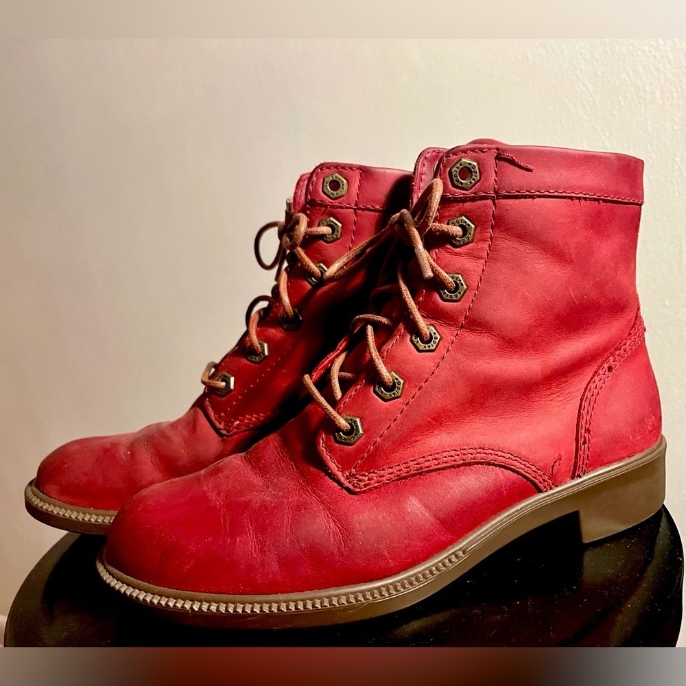 Kodiak ~ Red Leather, Lace Up, Original All Season Waterproof Ankle Boot